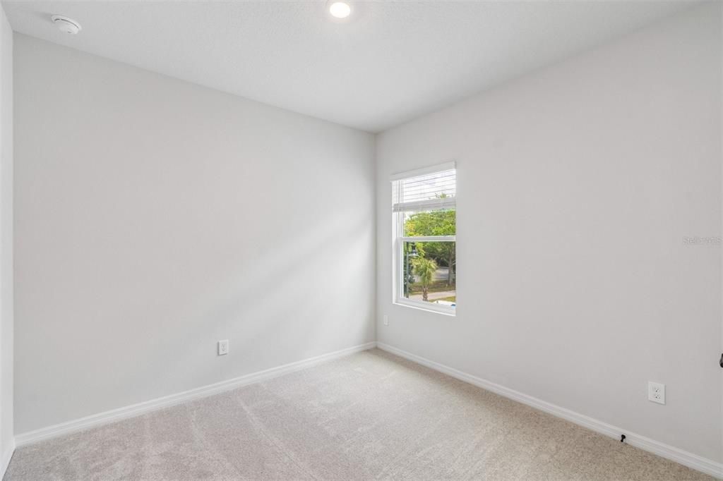 For Rent: $3,800 (3 beds, 2 baths, 1932 Square Feet)