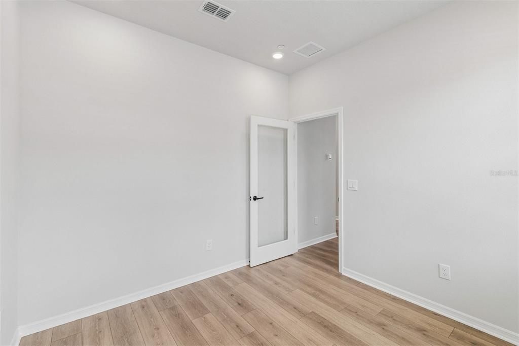 For Rent: $3,800 (3 beds, 2 baths, 1932 Square Feet)
