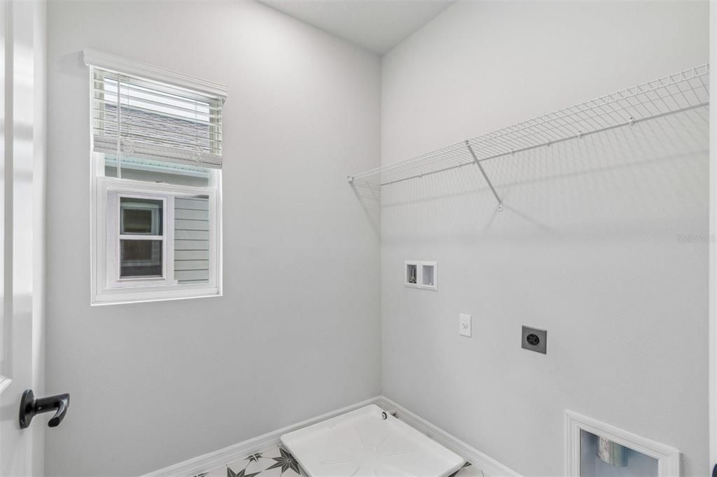 For Rent: $3,800 (3 beds, 2 baths, 1932 Square Feet)