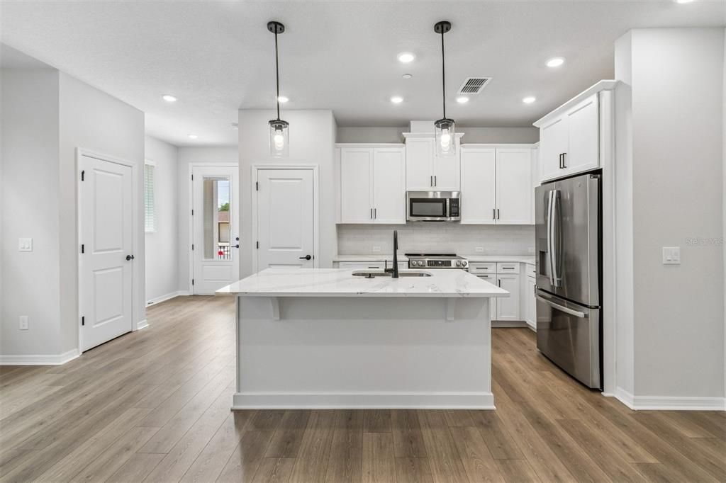For Rent: $3,800 (3 beds, 2 baths, 1932 Square Feet)