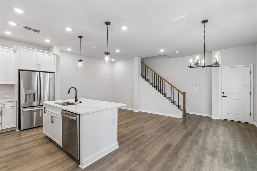 For Rent: $3,800 (3 beds, 2 baths, 1932 Square Feet)