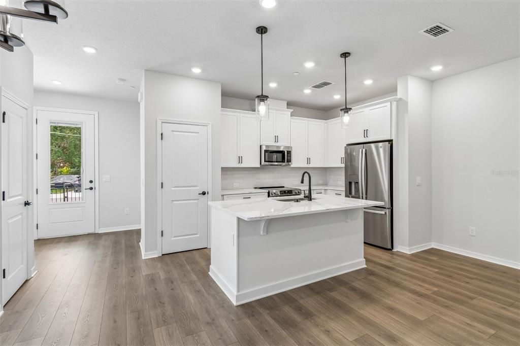 For Rent: $3,800 (3 beds, 2 baths, 1932 Square Feet)