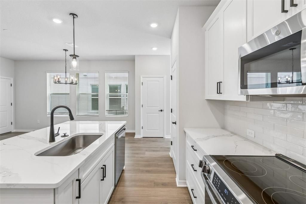 For Rent: $3,800 (3 beds, 2 baths, 1932 Square Feet)