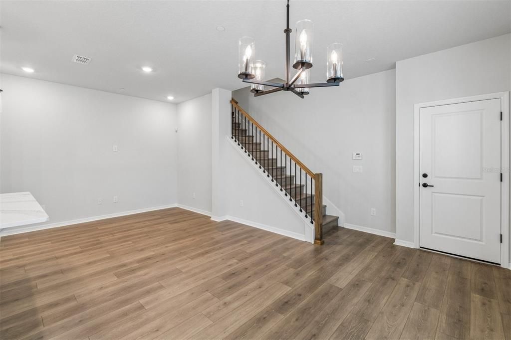 For Rent: $3,800 (3 beds, 2 baths, 1932 Square Feet)