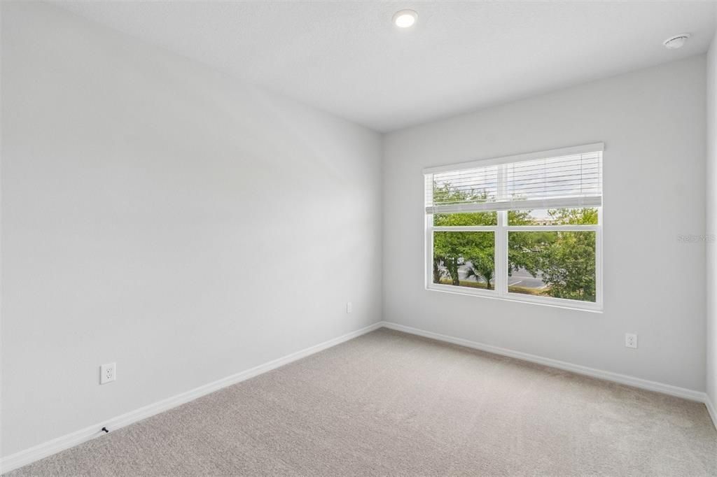 For Rent: $3,800 (3 beds, 2 baths, 1932 Square Feet)