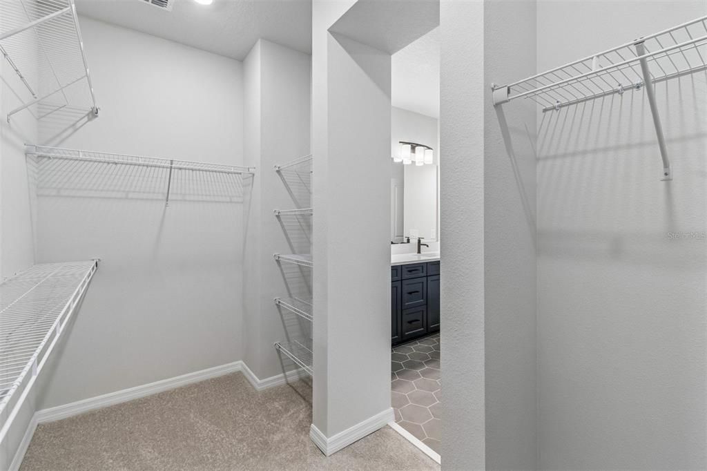 For Rent: $3,800 (3 beds, 2 baths, 1932 Square Feet)