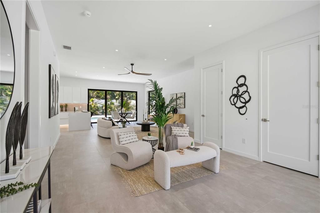 For Sale: $1,175,000 (3 beds, 2 baths, 1949 Square Feet)