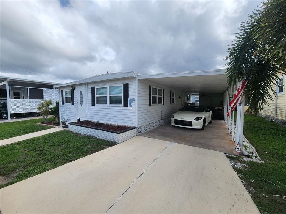 For Sale: $125,000 (2 beds, 2 baths, 1008 Square Feet)