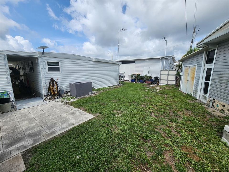 For Sale: $125,000 (2 beds, 2 baths, 1008 Square Feet)