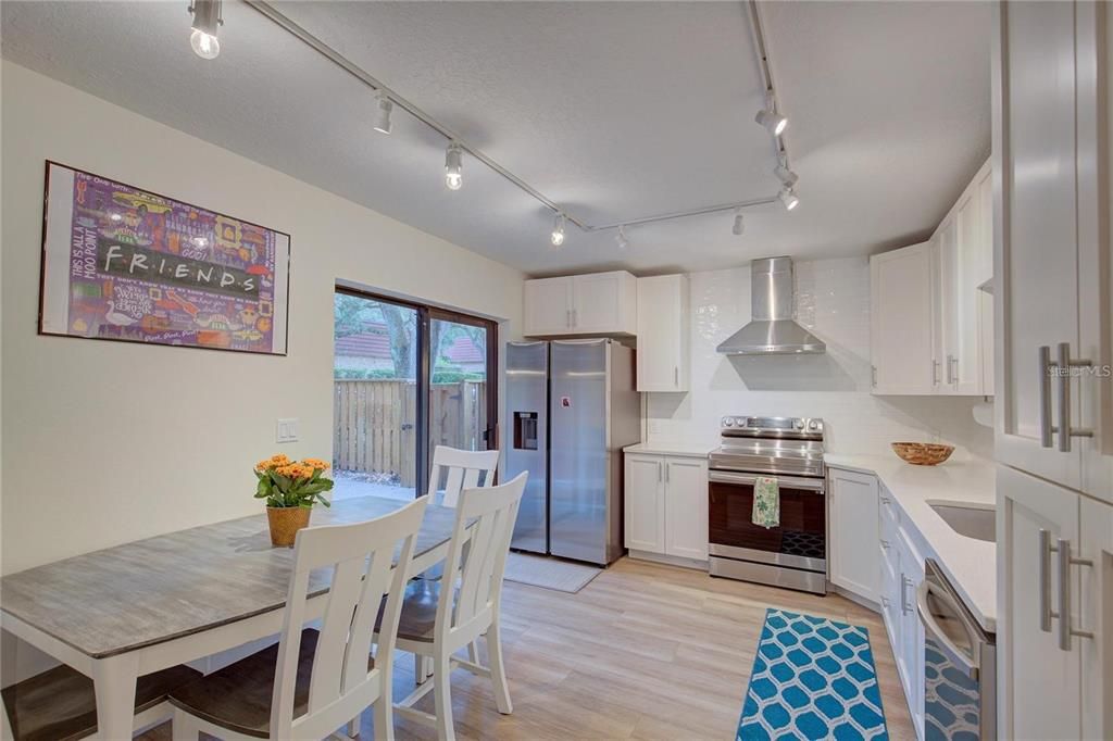 For Rent: $2,300 (2 beds, 2 baths, 1344 Square Feet)
