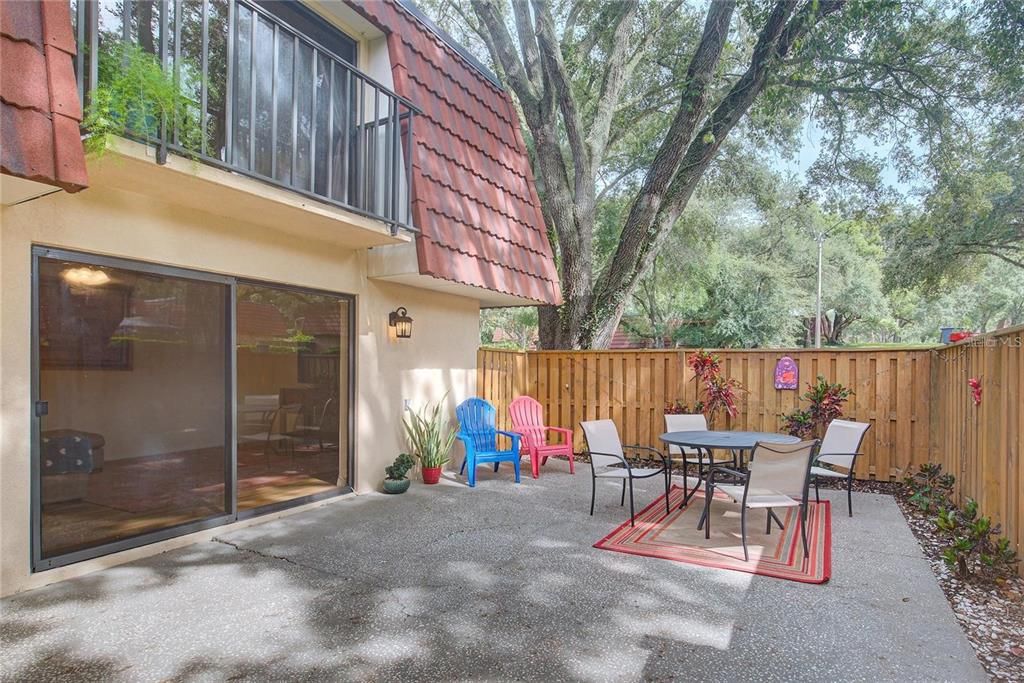 For Rent: $2,300 (2 beds, 2 baths, 1344 Square Feet)
