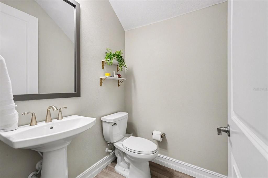 En Renta: $2,975 (3 camas, 2 baños, 1827 Pies cuadrados)