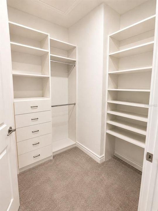 En Renta: $2,975 (3 camas, 2 baños, 1827 Pies cuadrados)