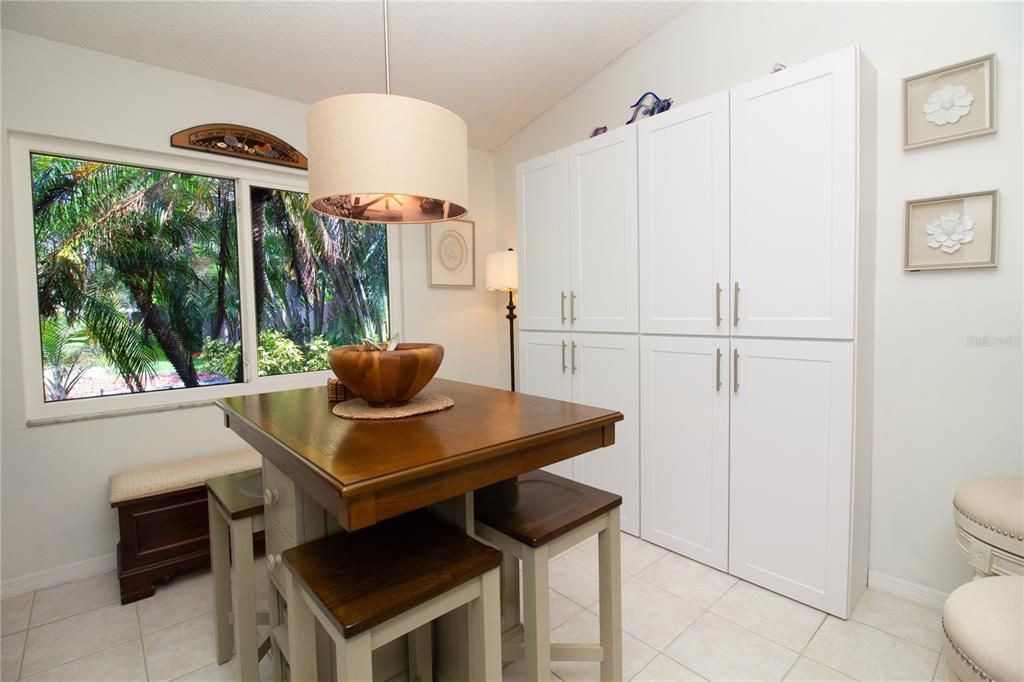 待售: $542,500 (2 贝兹, 2 浴室, 1101 平方英尺)