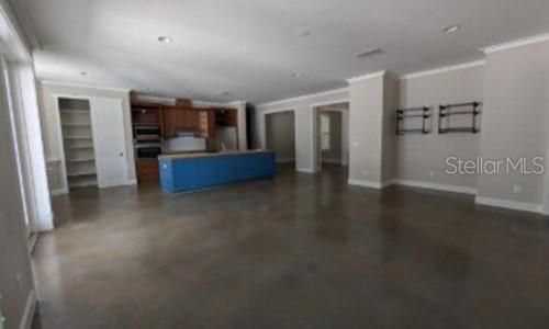 En Venta: $624,000 (4 camas, 3 baños, 2627 Pies cuadrados)