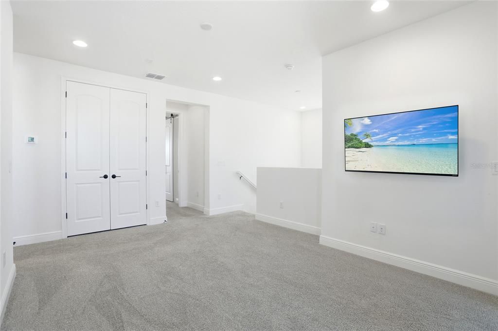 For Sale: $820,000 (5 beds, 4 baths, 3408 Square Feet)