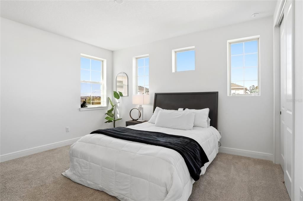 For Sale: $820,000 (5 beds, 4 baths, 3408 Square Feet)