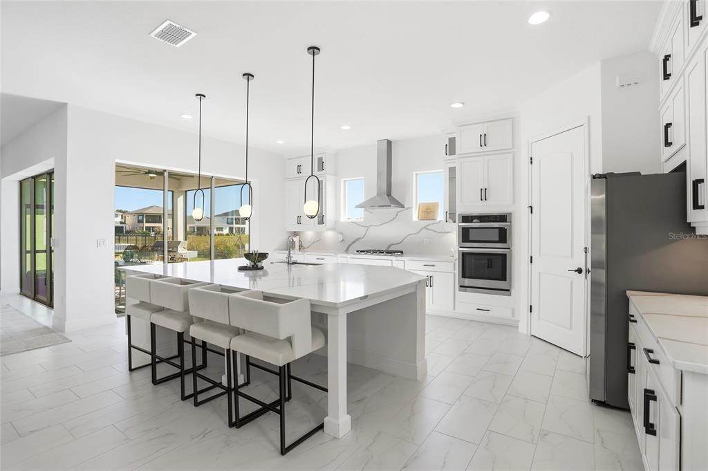 For Sale: $820,000 (5 beds, 4 baths, 3408 Square Feet)