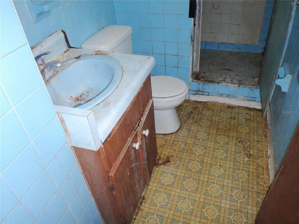En Venta: $219,900 (4 camas, 2 baños, 1352 Pies cuadrados)