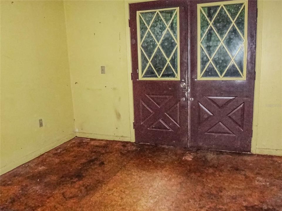 En Venta: $219,900 (4 camas, 2 baños, 1352 Pies cuadrados)