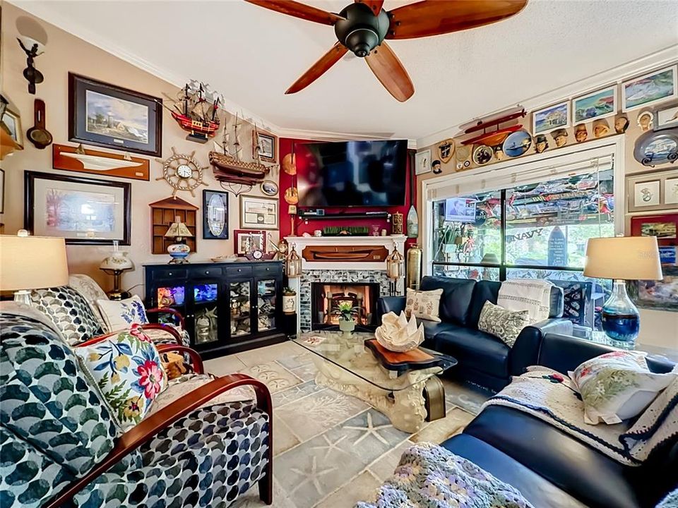 En Venta: $198,500 (1 camas, 1 baños, 842 Pies cuadrados)