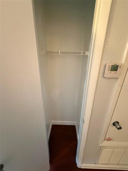 На продажу: $170,000 (2 спален, 2 ванн, 905 Квадратных фут)