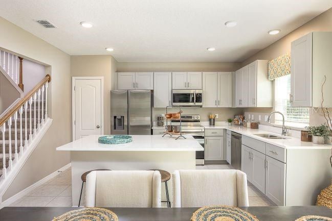 En Venta: $359,990 (5 camas, 3 baños, 2284 Pies cuadrados)