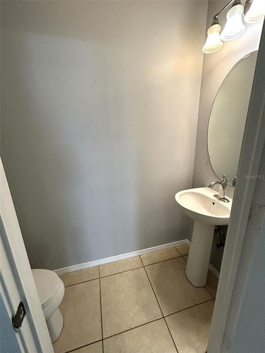 В аренду: $1,850 (2 спален, 2 ванн, 1365 Квадратных фут)