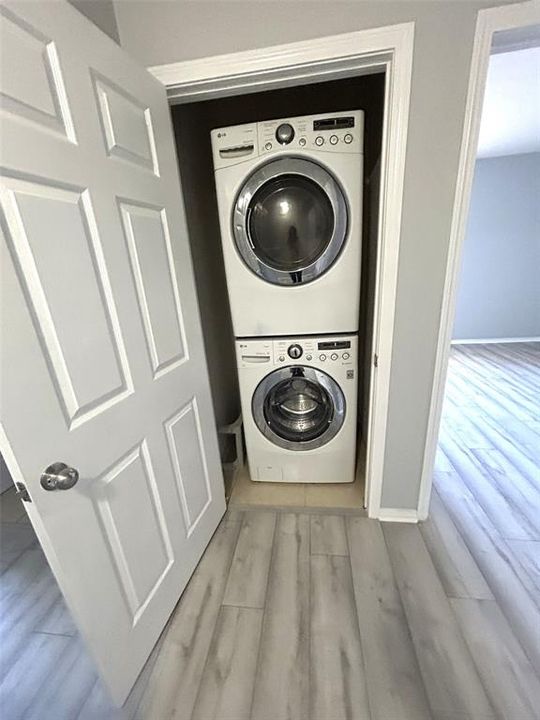 В аренду: $1,850 (2 спален, 2 ванн, 1365 Квадратных фут)