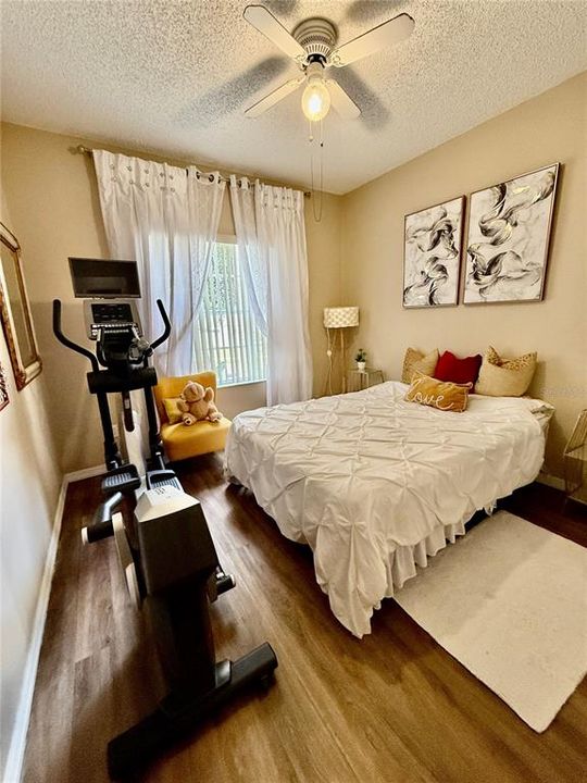 En Venta: $555,000 (4 camas, 3 baños, 2360 Pies cuadrados)