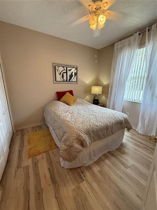 En Venta: $555,000 (4 camas, 3 baños, 2360 Pies cuadrados)