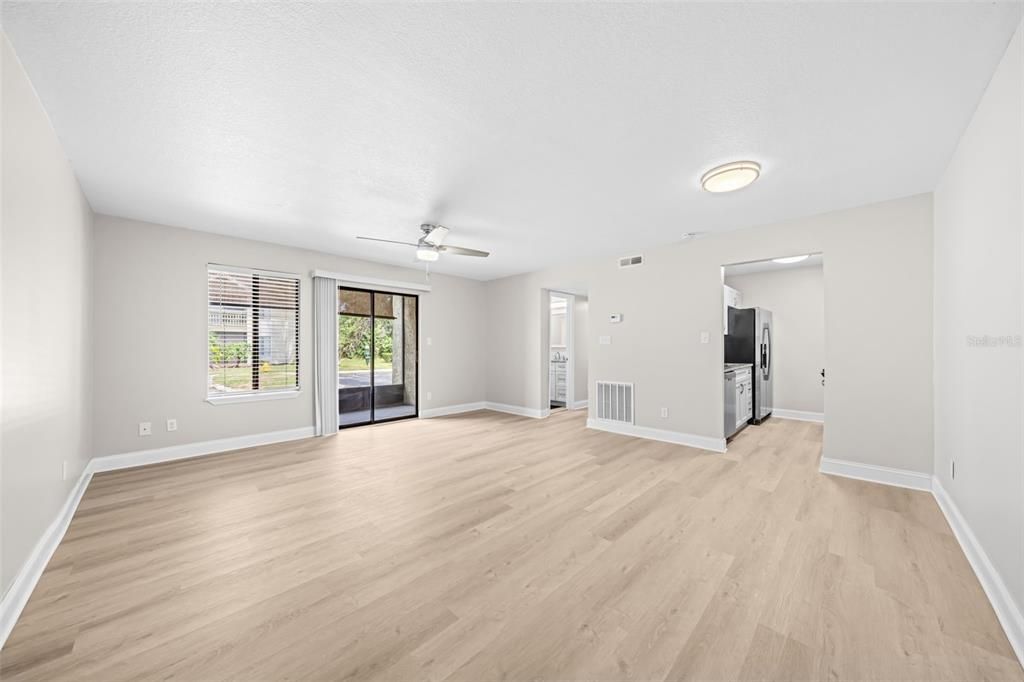 En Venta: $139,900 (2 camas, 2 baños, 864 Pies cuadrados)
