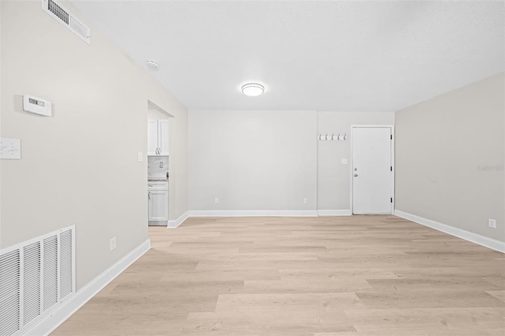 En Venta: $139,900 (2 camas, 2 baños, 864 Pies cuadrados)