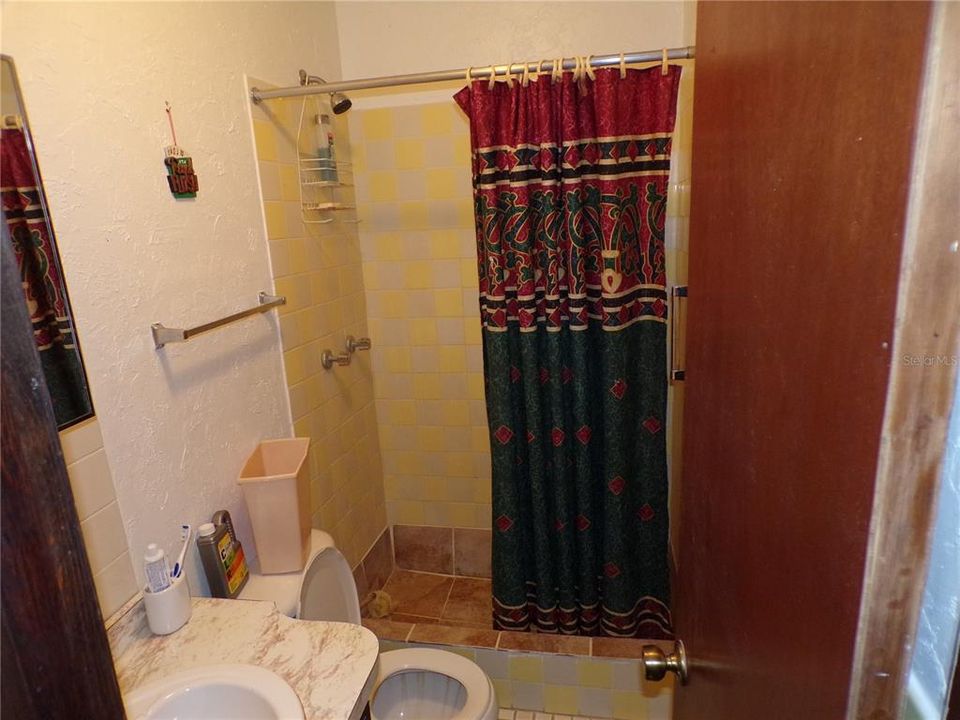For Sale: $99,500 (2 beds, 1 baths, 400 Square Feet)