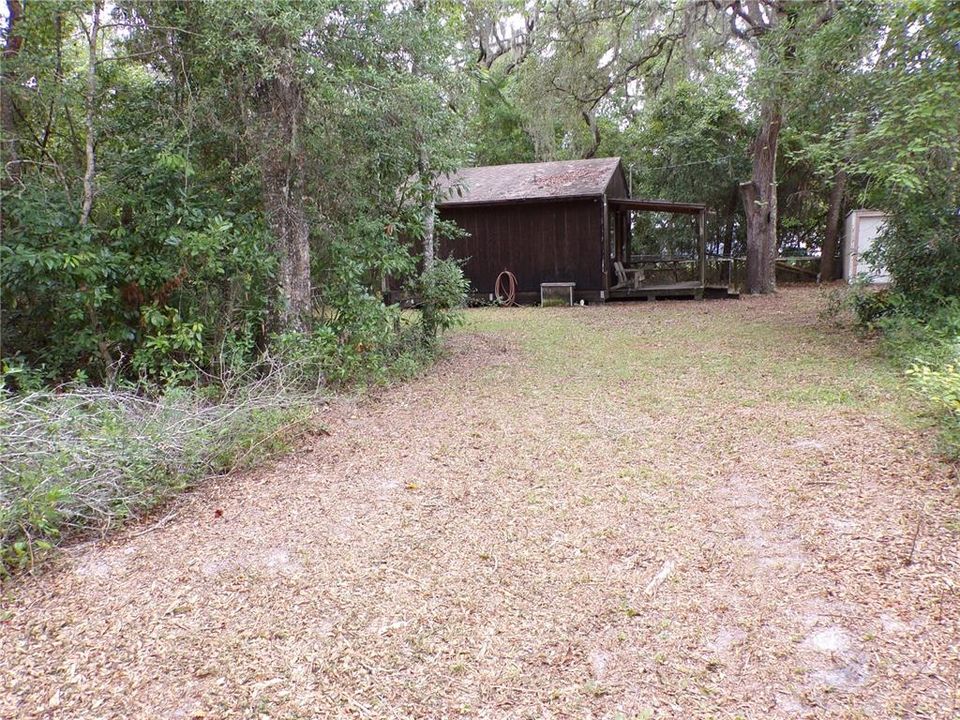 For Sale: $99,500 (2 beds, 1 baths, 400 Square Feet)