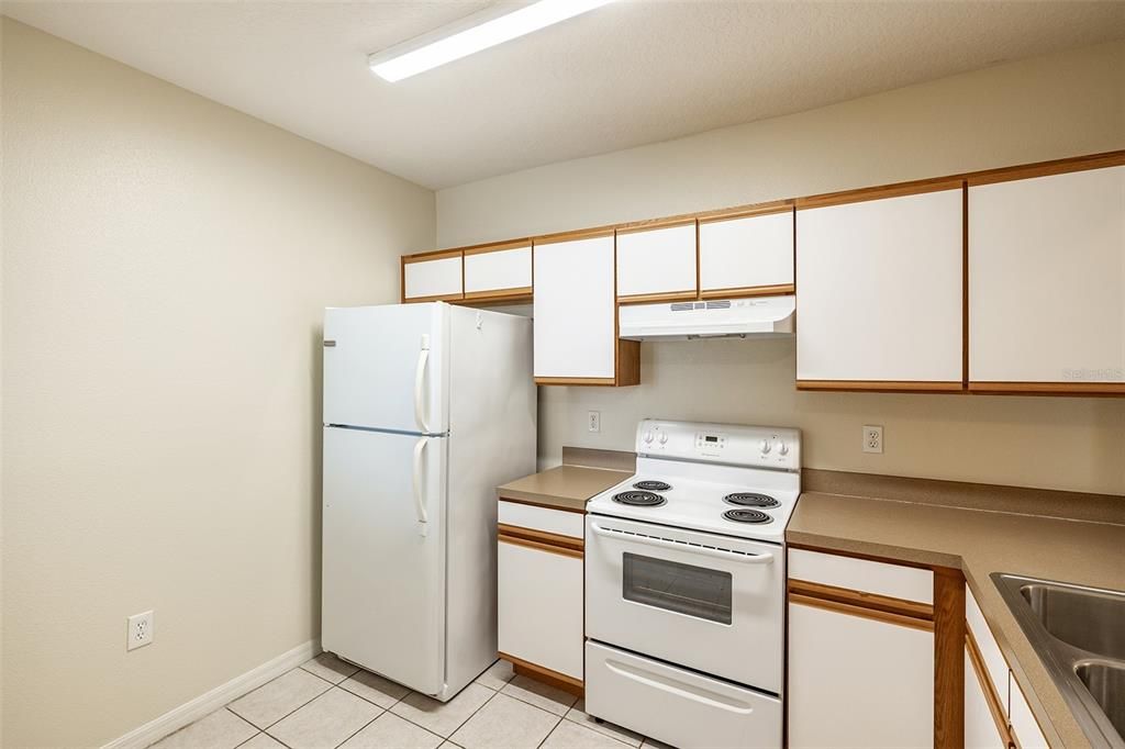 For Rent: $1,700 (3 beds, 2 baths, 1151 Square Feet)