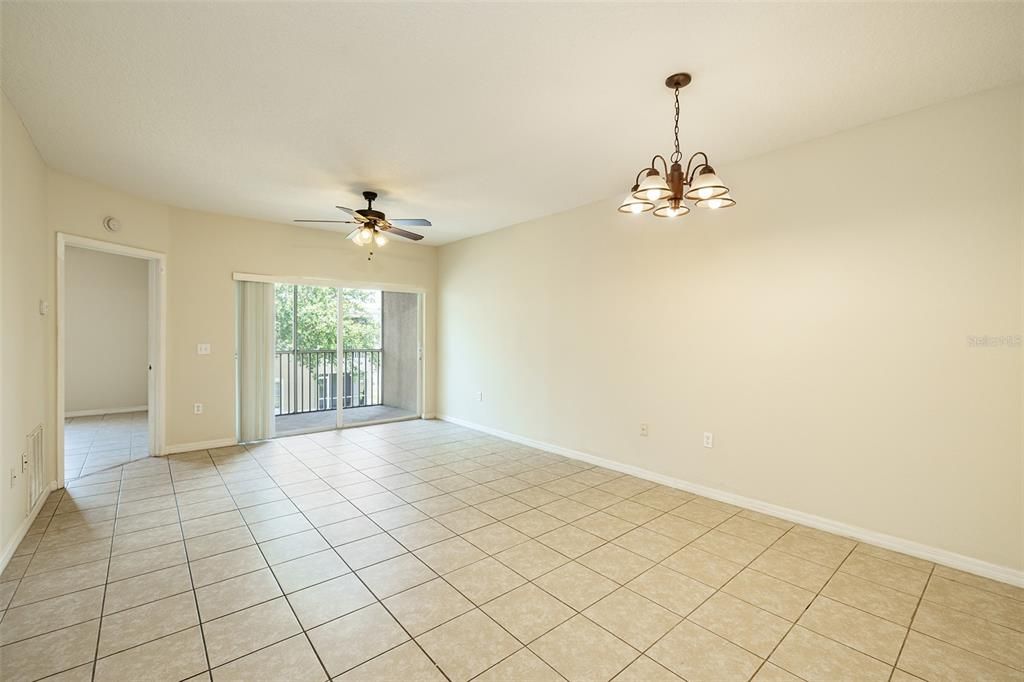 For Rent: $1,700 (3 beds, 2 baths, 1151 Square Feet)