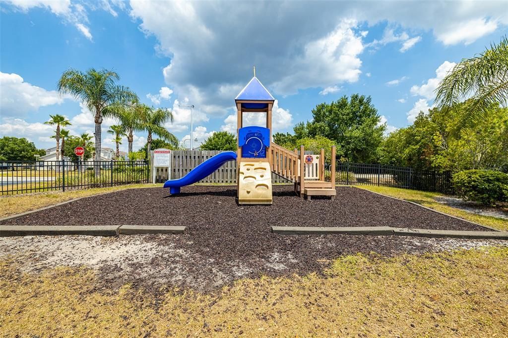 For Rent: $1,700 (3 beds, 2 baths, 1151 Square Feet)