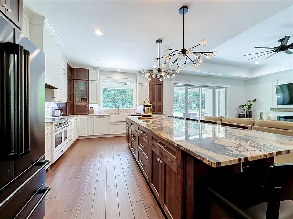 For Sale: $845,900 (4 beds, 3 baths, 2609 Square Feet)