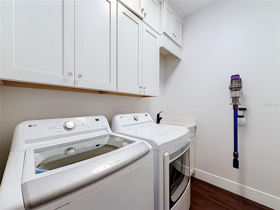 For Sale: $845,900 (4 beds, 3 baths, 2609 Square Feet)