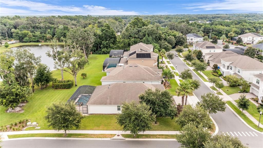 Activo con contrato: $799,900 (4 camas, 3 baños, 2818 Pies cuadrados)