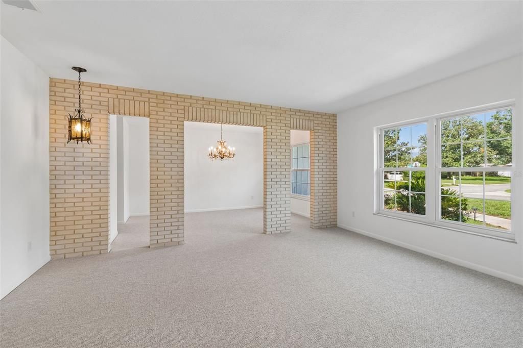 Active With Contract: $455,000 (4 beds, 2 baths, 1957 Square Feet)
