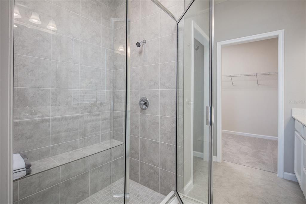 En Venta: $350,165 (4 camas, 2 baños, 2021 Pies cuadrados)