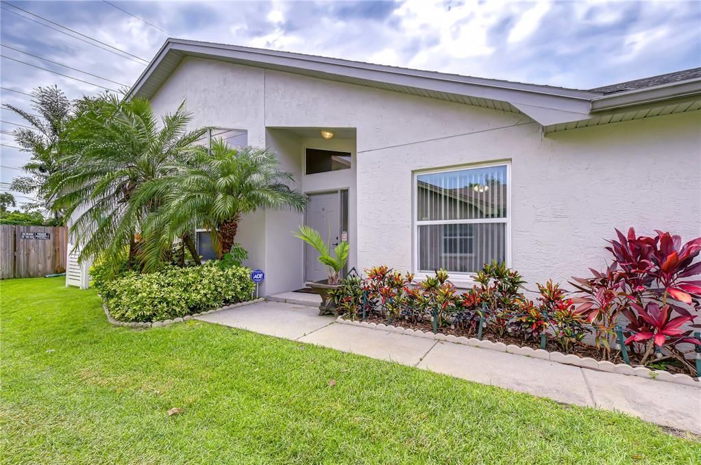 En Venta: $444,900 (3 camas, 2 baños, 1780 Pies cuadrados)