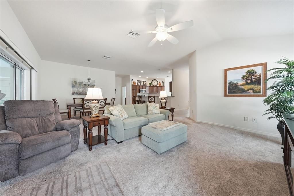 For Sale: $465,000 (3 beds, 2 baths, 1907 Square Feet)
