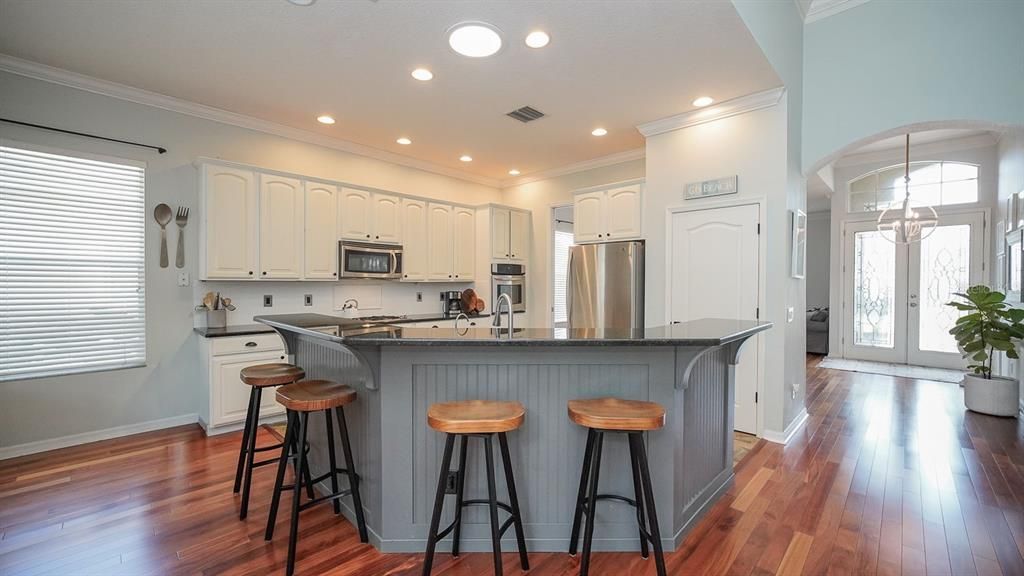 For Sale: $799,000 (3 beds, 2 baths, 2478 Square Feet)