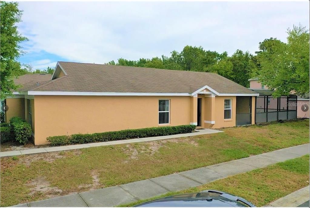 For Rent: $2,400 (3 beds, 3 baths, 1594 Square Feet)