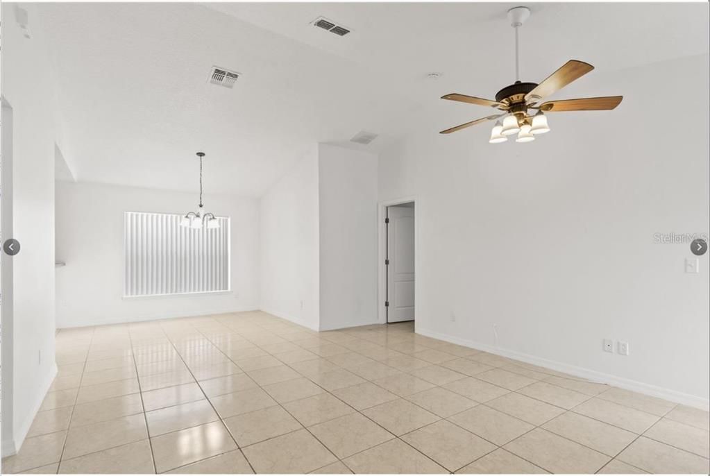 For Rent: $2,400 (3 beds, 3 baths, 1594 Square Feet)