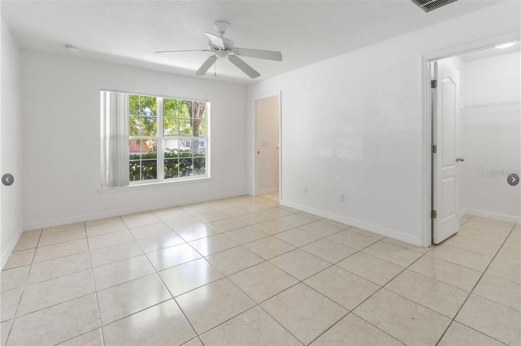 For Rent: $2,400 (3 beds, 3 baths, 1594 Square Feet)