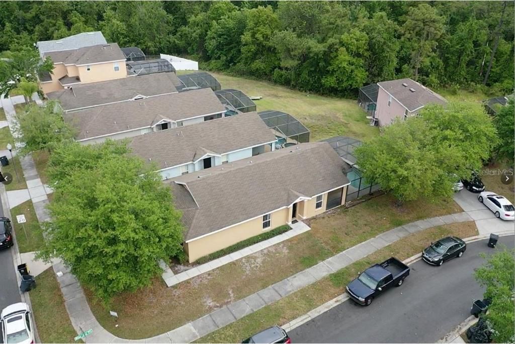 For Rent: $2,400 (3 beds, 3 baths, 1594 Square Feet)